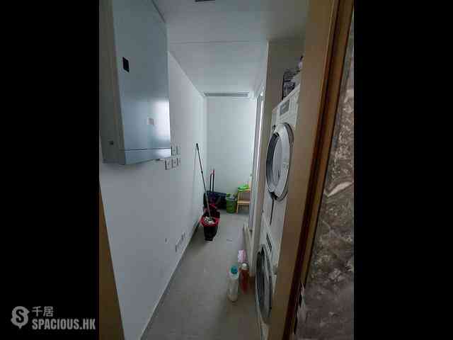 North Point - Victoria Harbour Phase 1B Tower 1 17