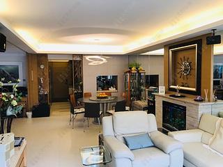 Mid Levels Central - Clovelly Court 04