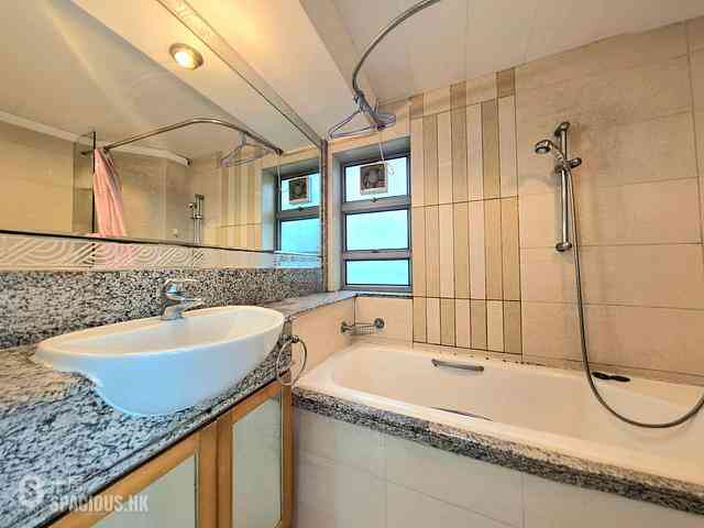 Tung Chung - Caribbean Coast Phase 2 Albany Cove 21