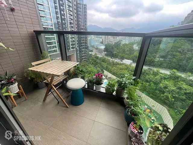 Ho Man Tin - Mantin Heights Block 10 06