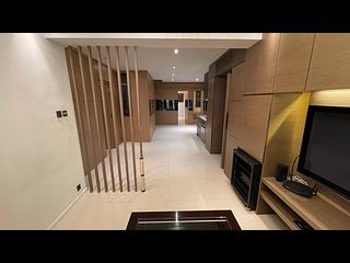 Sai Ying Pun - Golden Phoenix Court 04