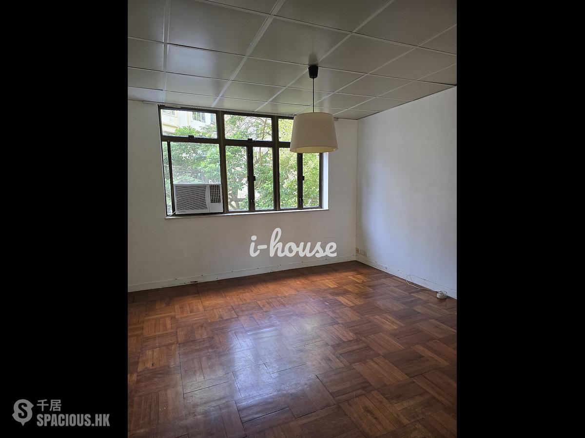 Tai Hang - 16-18, Tai Hang Road 01