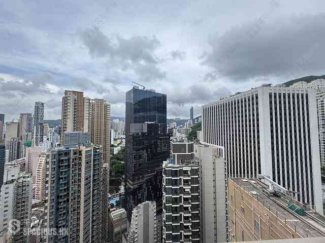 Wan Chai - The Avenue 01