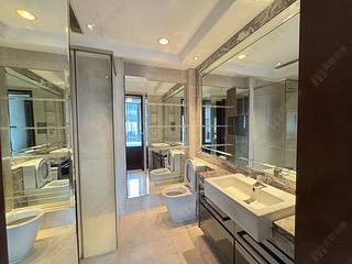 Wan Chai - The Avenue 14