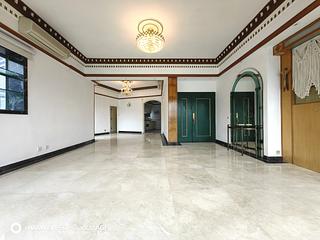 Tai Hang - Carnation Court 02