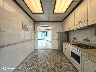 Tai Hang - Carnation Court 05
