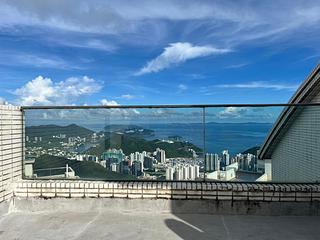 The Peak - Sunshine Villa 07