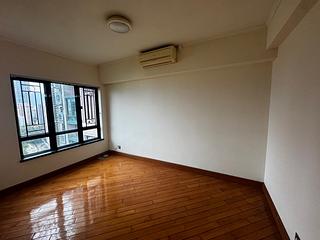 Yau Ma Tei - King'S Park Villa Block 7 04