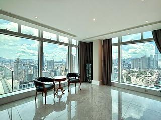 Tai Kok Tsui - Harbour Green Tower 2 20