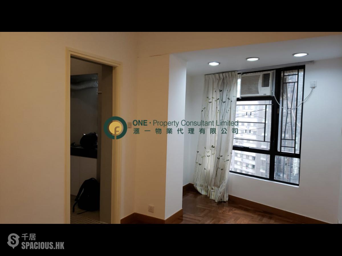 Sai Ying Pun - Kam Fung Mansion 01