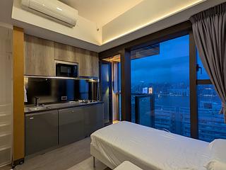 North Point - One Prestige 04