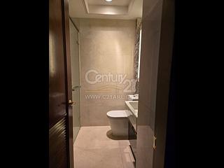 Wan Chai - The Avenue Phase 2 07