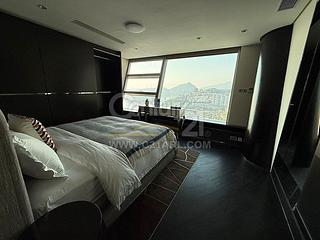 Repulse Bay - The Lily 11