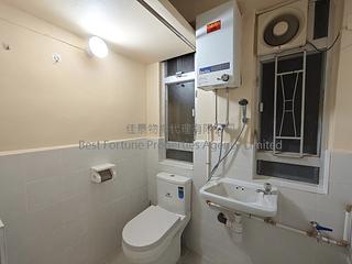 Kennedy Town - Mau Wah Mansion 06