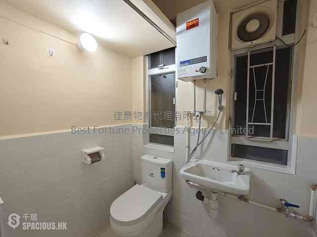 Kennedy Town - Mau Wah Mansion 06