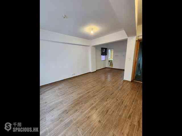 Central - 32-34, Graham Street 04