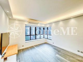 Mid Levels Central - Elegant Terrace 04