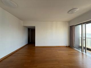 Sai Ying Pun - Island Crest Block 1 04