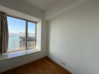 Sai Ying Pun - Island Crest Block 1 07