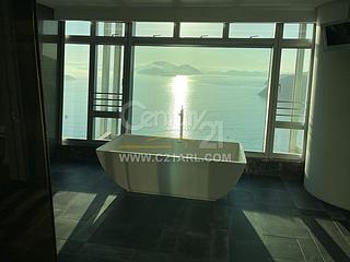 Repulse Bay - The Lily 10