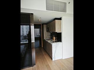 Mid Levels Central - Gramercy 05