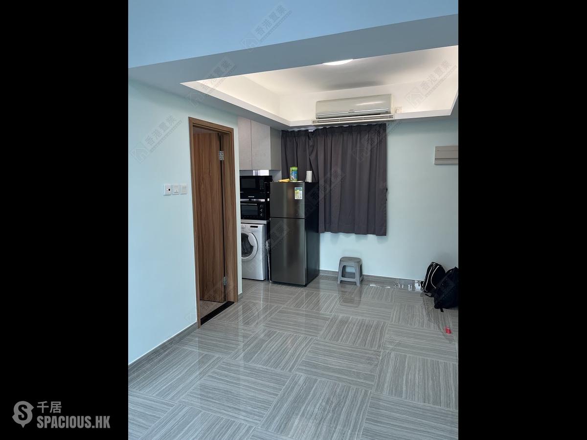 Jordan - Lucky Building 01