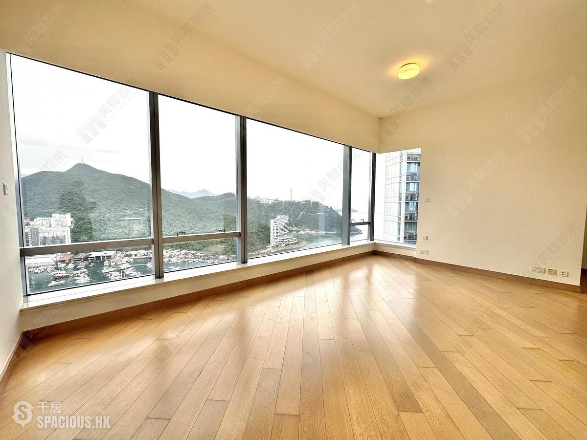 Ap Lei Chau - Larvotto 01