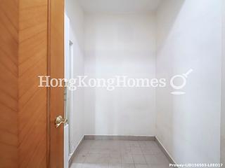 Fortress Hill - Le Sommet 12