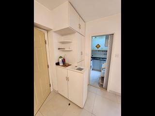 Sai Ying Pun - Yue Sun Mansion Block 1 03