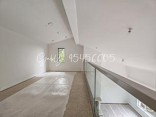 The Peak - Strawberry Hill 09
