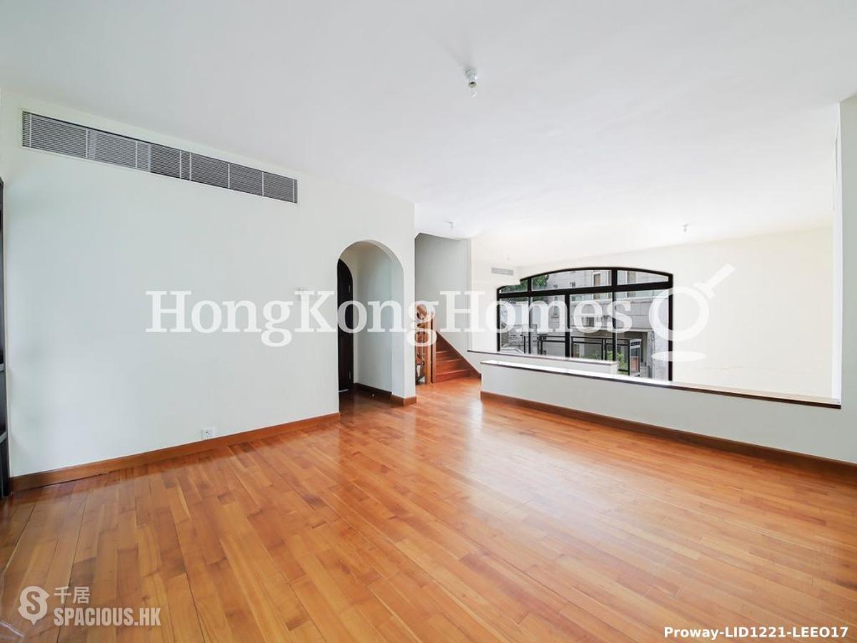 Chung Hom Kok - Casa Del Sol 01