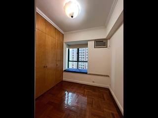Mid Levels Central - Hillsborough Court 09