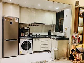 Hung Hom - Royal Peninsula Block 4 04