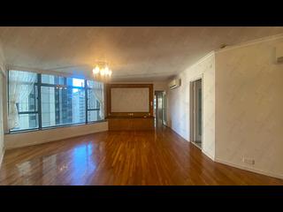 Mid Levels Central - Robinson Place Block 1 02