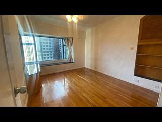 Mid Levels Central - Robinson Place Block 1 12