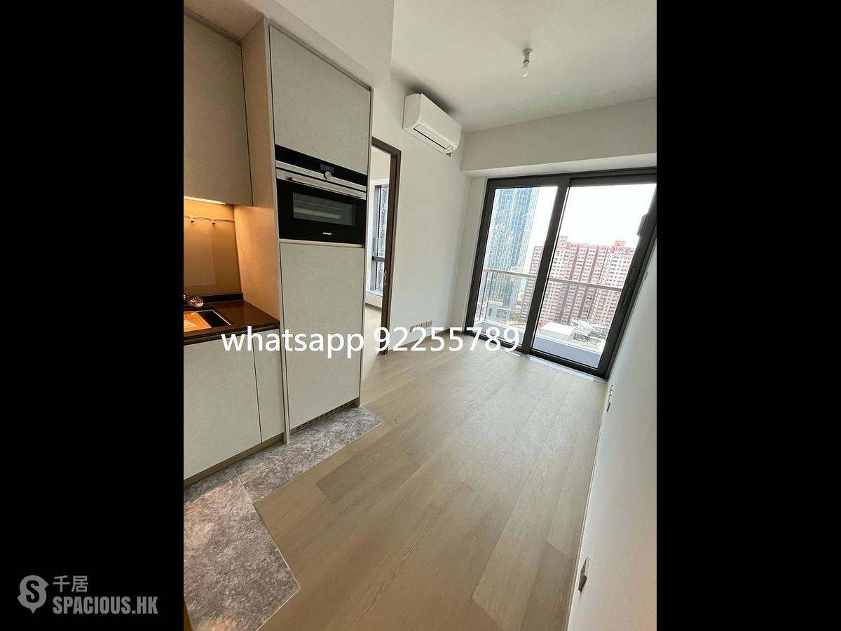 Sai Ying Pun - 15 Western Street 01