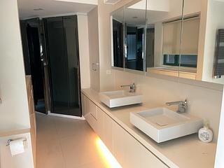 Discovery Bay - Discovery Bay Phase 13 Chianti The Hemex (Block 3) 02