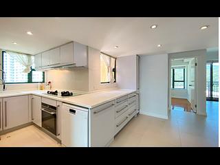 Discovery Bay - Discovery Bay Phase 13 Chianti The Hemex (Block 3) 04