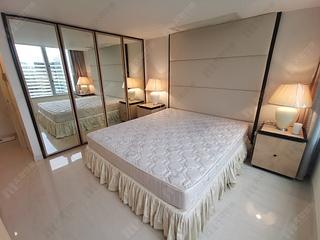 Wan Chai - Convention Plaza Apartments 08