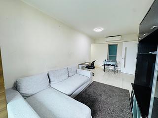 Tung Chung - Caribbean Coast Phase 3 Carmel Cove Tower 10 04