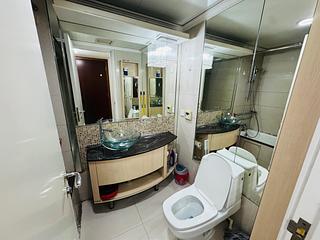 Tung Chung - Caribbean Coast Phase 3 Carmel Cove Tower 10 07