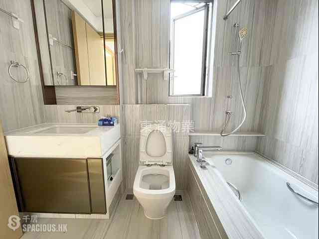 Tung Chung - The Visionary Tower 8 07