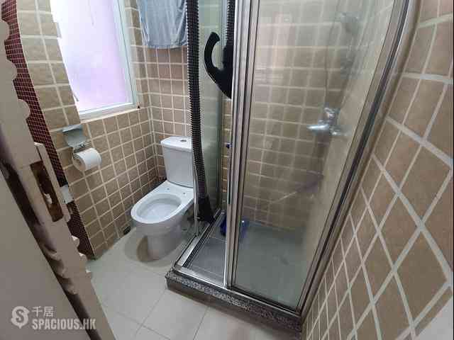 Wan Chai - Yen Men Building 04