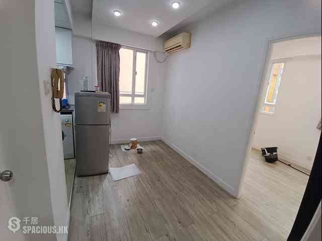 Wan Chai - Yen Men Building 07