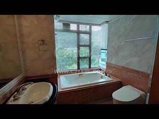 Mid Levels Central - Fairlane Tower 09