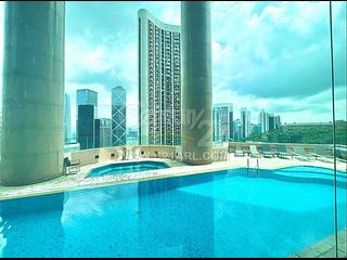 Mid Levels Central - Fairlane Tower 02