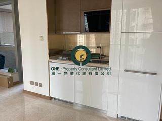 Sai Ying Pun - 63, Pokfulam 04