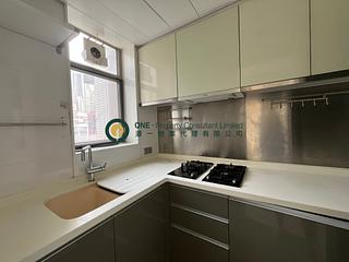 Sai Ying Pun - Island Crest 04