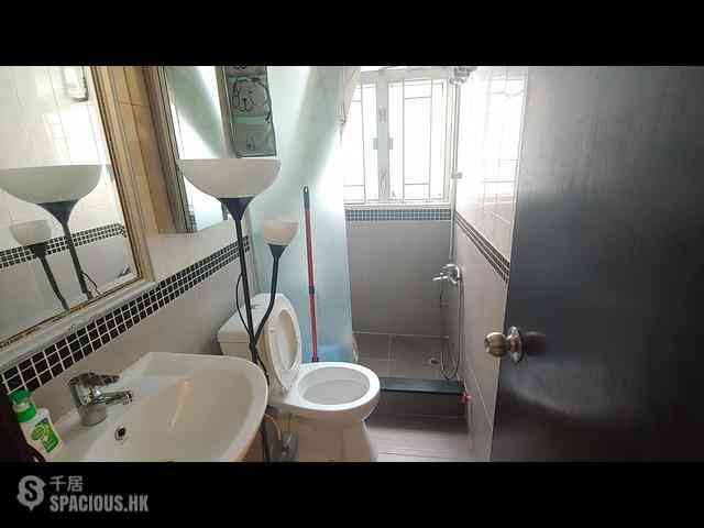 Central - 14, Gage Street 12