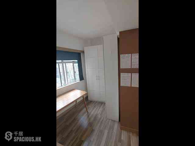 Central - 14, Gage Street 13